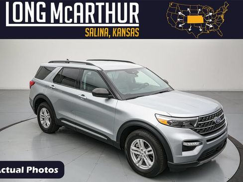 Certified 2023 Ford Explorer XLT w/ Equipment Group 202A AWD/4WD image 1