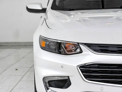 Used 2018 Chevrolet Malibu Premier w/ Premier Sun and Wheel Package FWD image 46