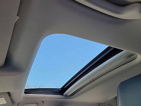 Used 2024 Honda Civic EX-L image 28