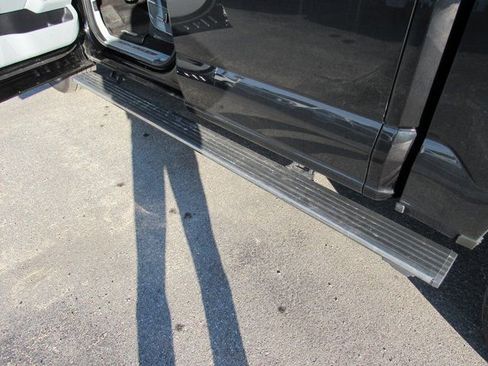 Used 2022 Ford F150 Limited AWD/4WD image 10