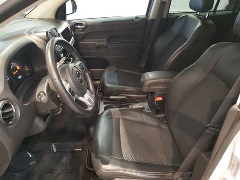 Used 2017 Jeep Compass Sport FWD image 11