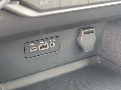 Used 2025 Nissan Altima 2.5 SV FWD image 27