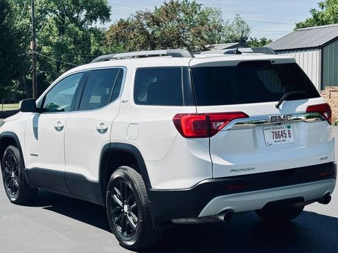 Used 2019 GMC Acadia SLT w/ LPO, Floor Liner Package AWD/4WD image 8