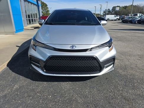 Used 2022 Toyota Corolla SE image 8