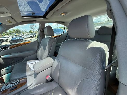 Used 2005 Lexus ES 330 FWD image 13