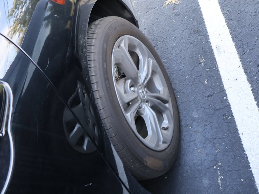 Used 2024 Honda Accord EX image 12