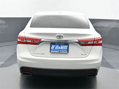 Used 2014 Toyota Avalon image 4