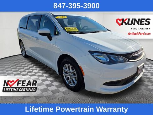 Used 2023 Chrysler Voyager LX FWD image 1