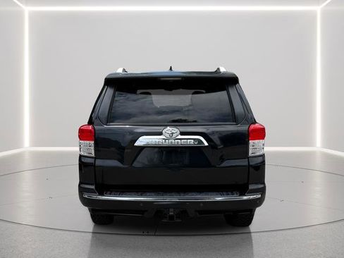 Used 2012 Toyota 4Runner SR5 AWD/4WD image 4