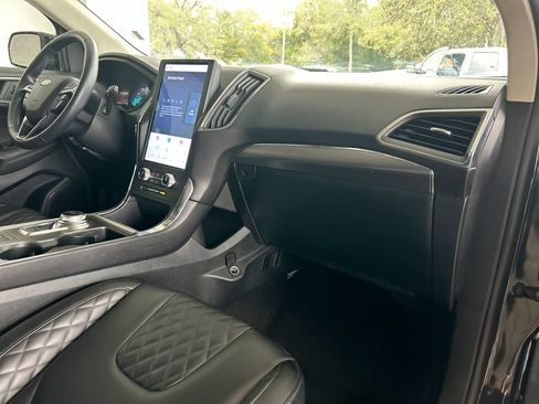 Used 2024 Ford Edge Titanium AWD/4WD image 31