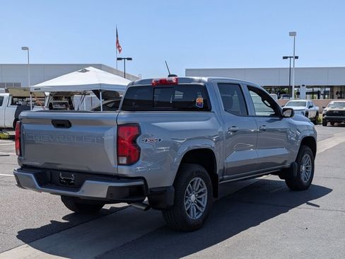 Used 2025 Chevrolet Colorado LT AWD/4WD image 5