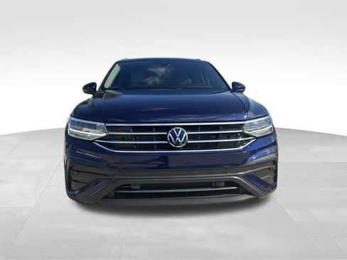 Used 2023 Volkswagen Tiguan SE image 8