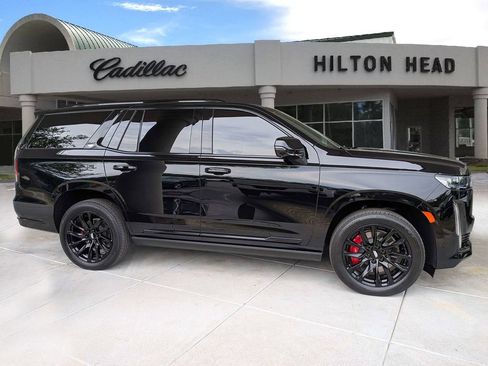 Certified 2023 Cadillac Escalade Sport Platinum w/ LPO, ONYX Package AWD/4WD image 6