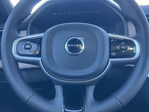 New 2026 Volvo XC90 B6 Plus w/ Protection Package Premier image 12