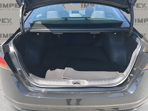 Used 2024 Nissan Altima 2.5 SV FWD image 26