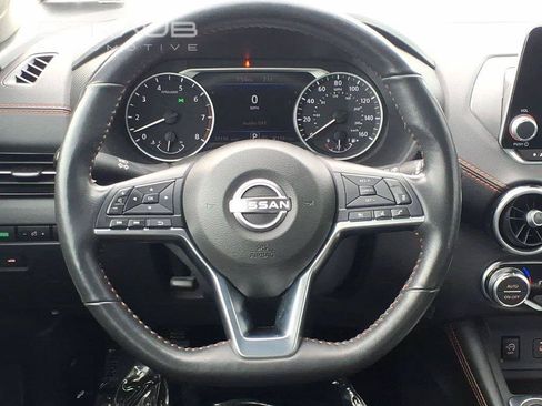 Used 2025 Nissan Sentra SR w/ SR Premium Package FWD image 27