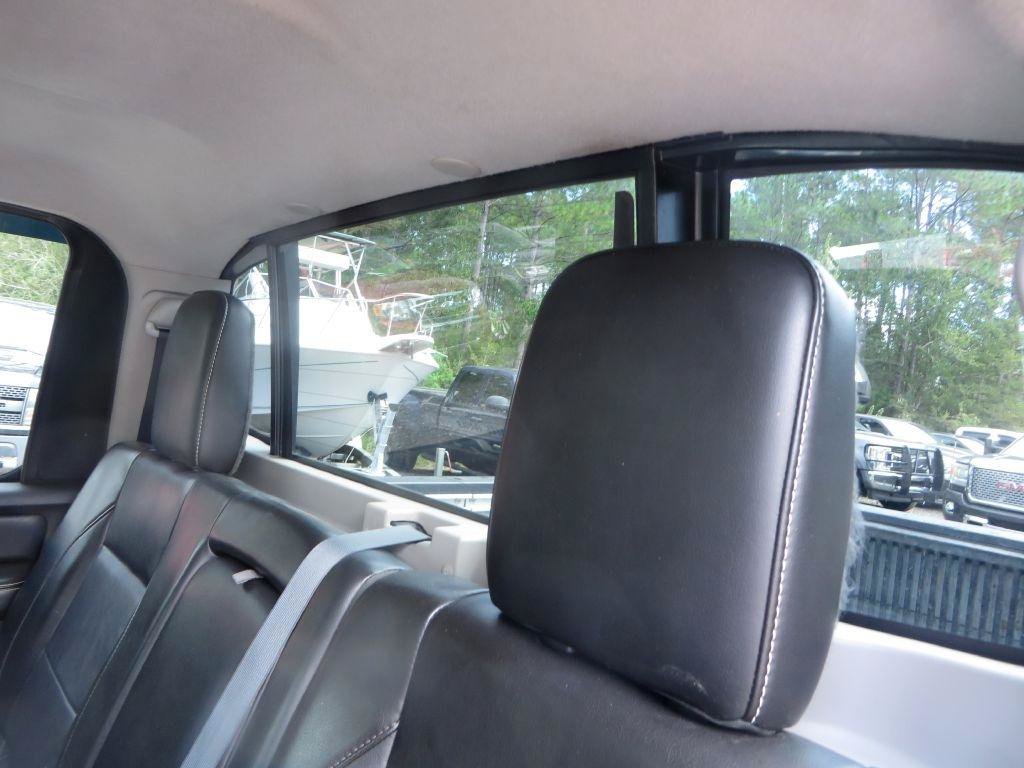 Used 2015 Nissan Titan PRO-4X w/ Pro-4x Luxury Package AWD/4WD image 29