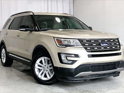 Used 2017 Ford Explorer XLT w/ Equipment Group 202A