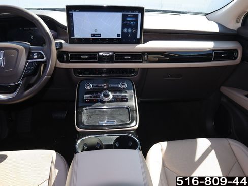 Used 2021 Lincoln Nautilus Reserve image 17