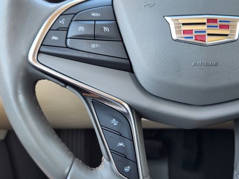 Used 2019 Cadillac XT5 Luxury image 30
