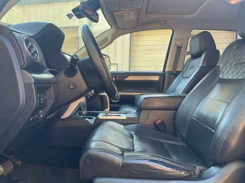 Used 2018 Toyota Tundra Platinum image 16