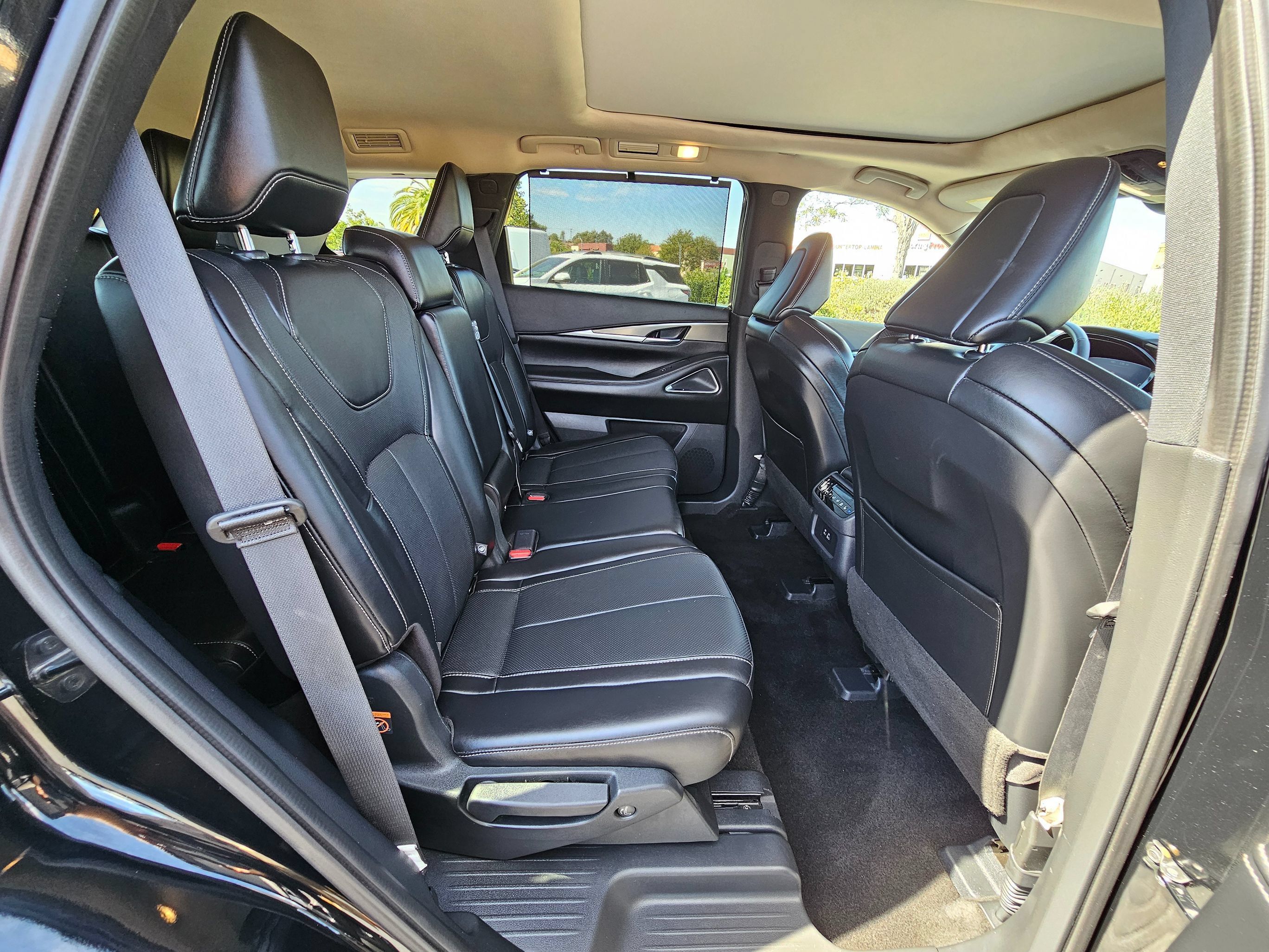Used 2025 INFINITI QX60 Luxe w/ Vision Package AWD/4WD image 37
