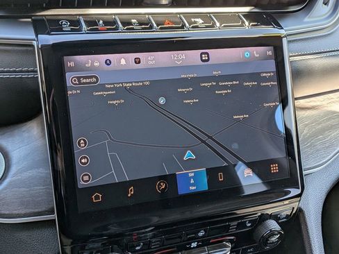 Certified 2023 Jeep Grand Cherokee Limited w/ Black Appearance Package image 18