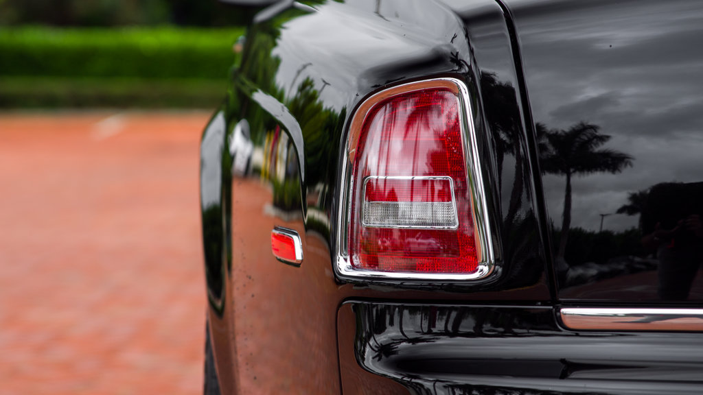 Used 2014 Rolls-Royce Phantom Sedan RWD image 43