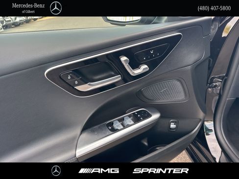 Used 2023 Mercedes-Benz C 300 Sedan image 12