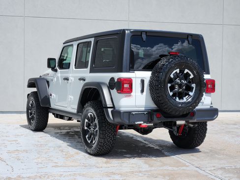 New 2026 Jeep Wrangler Unlimited Rubicon AWD/4WD image 3