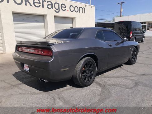 Used 2013 Dodge Challenger R/T image 8