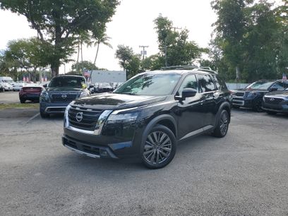 Certified 2022 Nissan Pathfinder SL w/ SL Premium Package