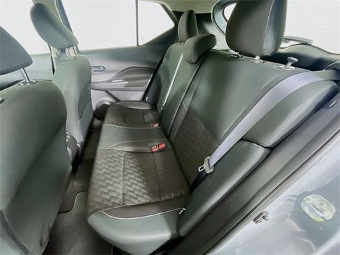 Used 2021 Nissan Kicks SV image 23