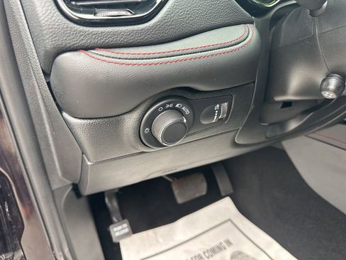 Used 2024 Dodge Durango GT image 12