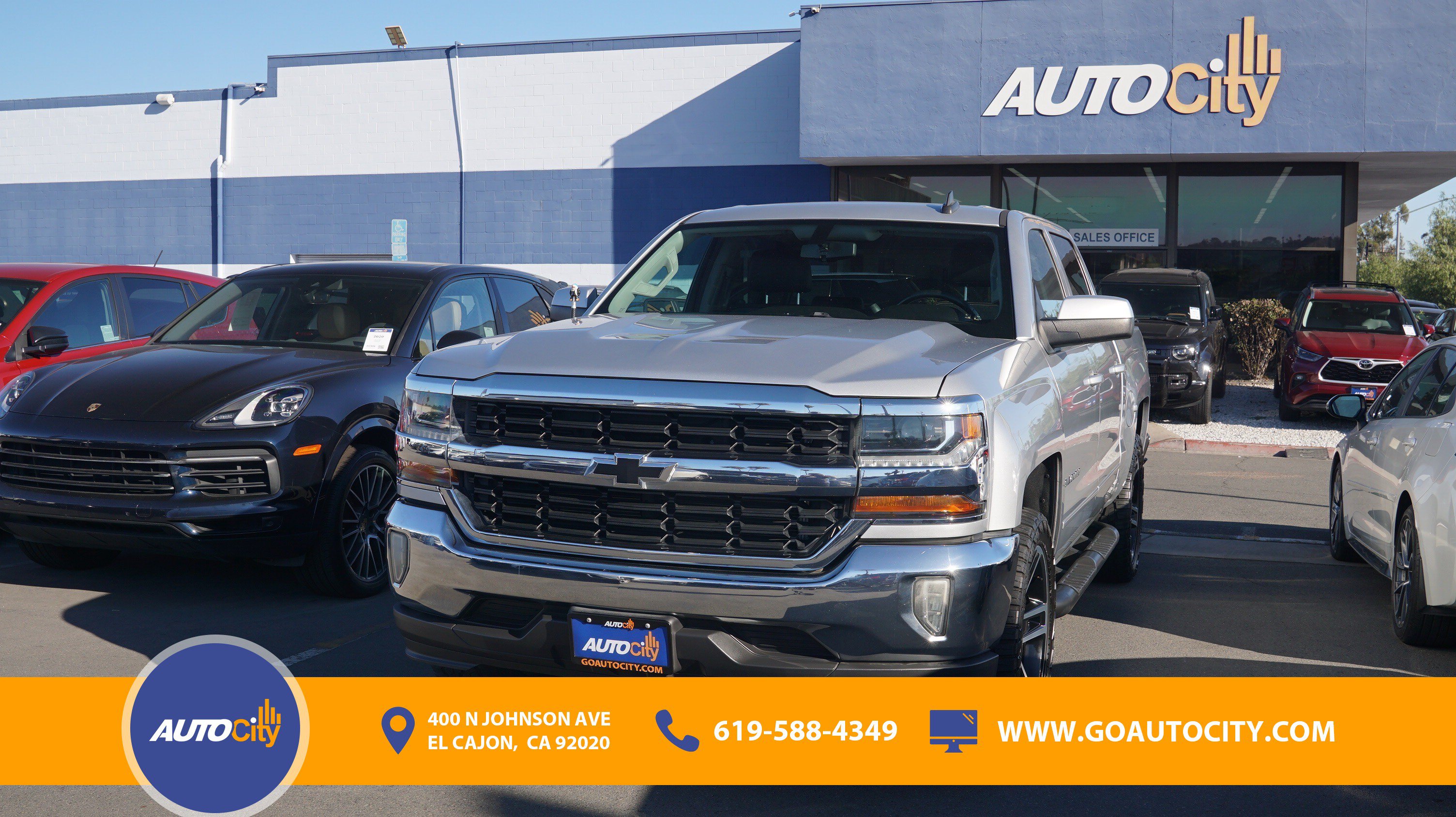 Used 2018 Chevrolet Silverado 1500 LT w/ LPO, Black Pack RWD image 1