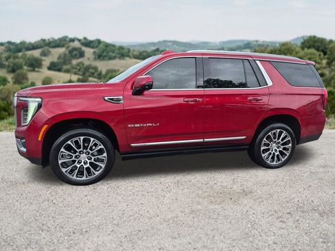 Used 2026 GMC Yukon Denali w/ Denali Reserve Package AWD/4WD image 4