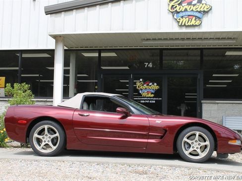 Used 2003 Chevrolet Corvette Convertible w/ Preferred Equipment Group1 RWD image 17