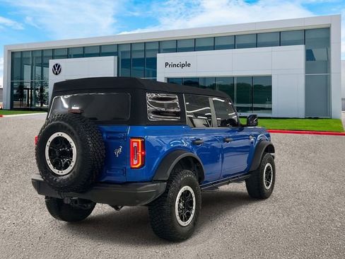 Used 2022 Ford Bronco Badlands w/ Sasquatch Package image 3