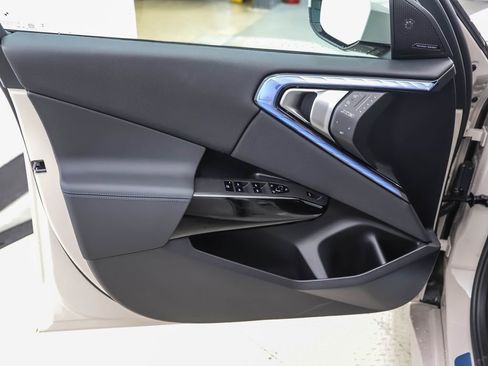 Used 2026 BMW X3 xDrive30 w/ M Sport Package image 9