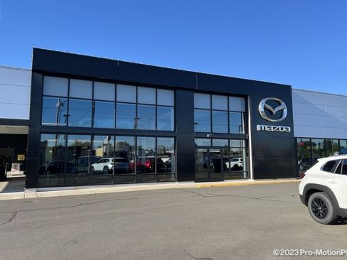 Used 2017 MAZDA MAZDA3 Grand Touring FWD image 4
