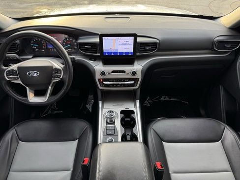 Certified 2023 Ford Explorer XLT w/ Equipment Group 202A image 7