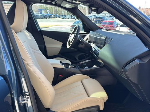 Certified 2025 BMW X3 xDrive30i w/ Premium Package image 10