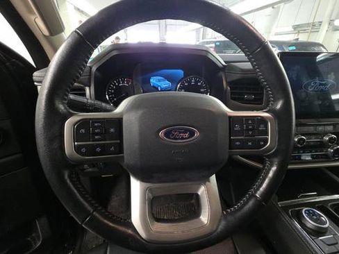 Used 2023 Ford Expedition XLT AWD/4WD image 7