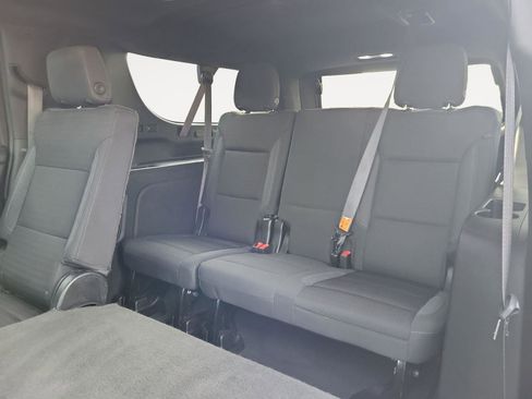 Used 2024 GMC Yukon XL SLE image 20