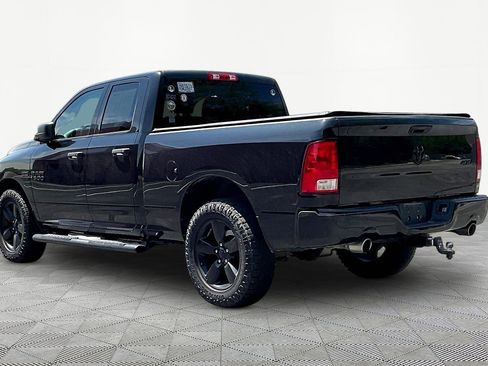 Used 2017 RAM 1500 Express w/ Black Ram 1500 Express Group AWD/4WD image 4