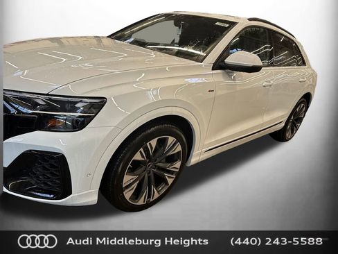 Used 2026 Audi Q8 Premium Plus AWD/4WD image 2