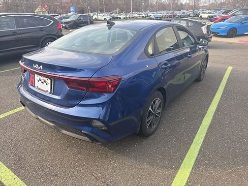 Used 2023 Kia Forte LXS w/ LXS Technology Package image 5