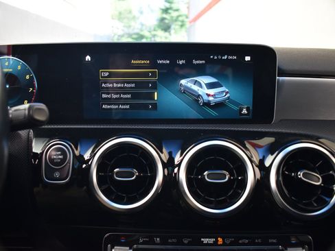 Used 2019 Mercedes-Benz A 220 4MATIC image 30