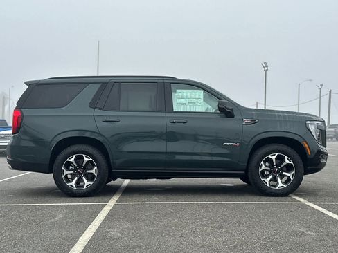 New 2026 GMC Yukon AT4 w/ AT4 Premium Plus Package image 6