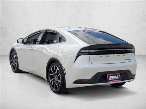 Used 2024 Toyota Prius Prime image 7